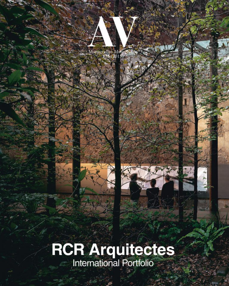 ARQUITECTURA VIVA - INTERNACIONAL PORTFOLIO - 2015